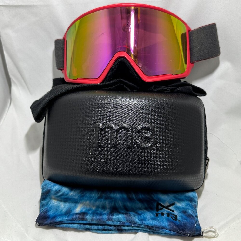 Anon M3 goggles with magnetic balaklava